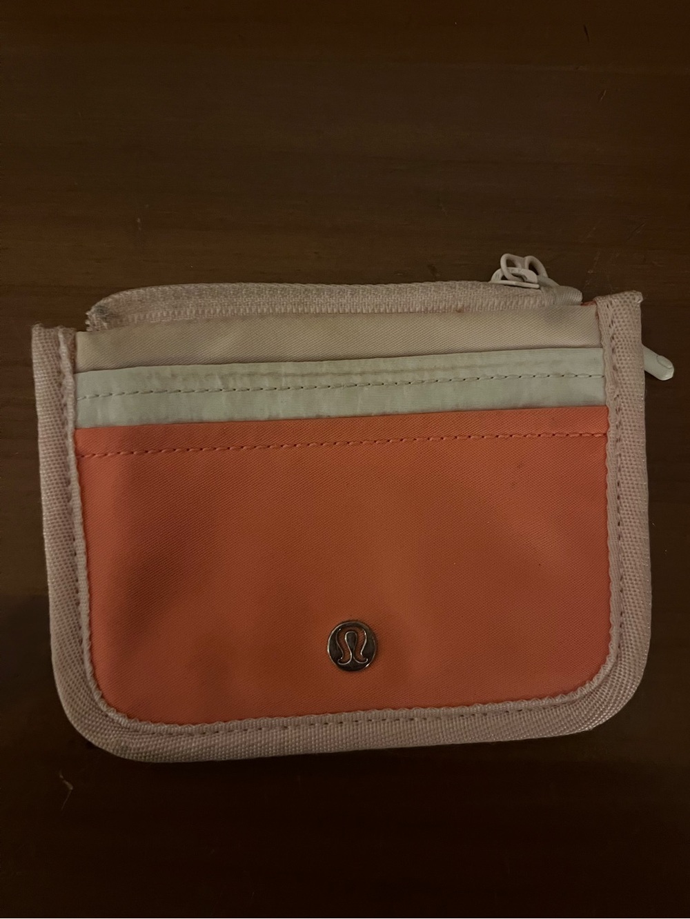 Lululemon True Identity Wallet in Opal Raspberry 🤍🤍🤍